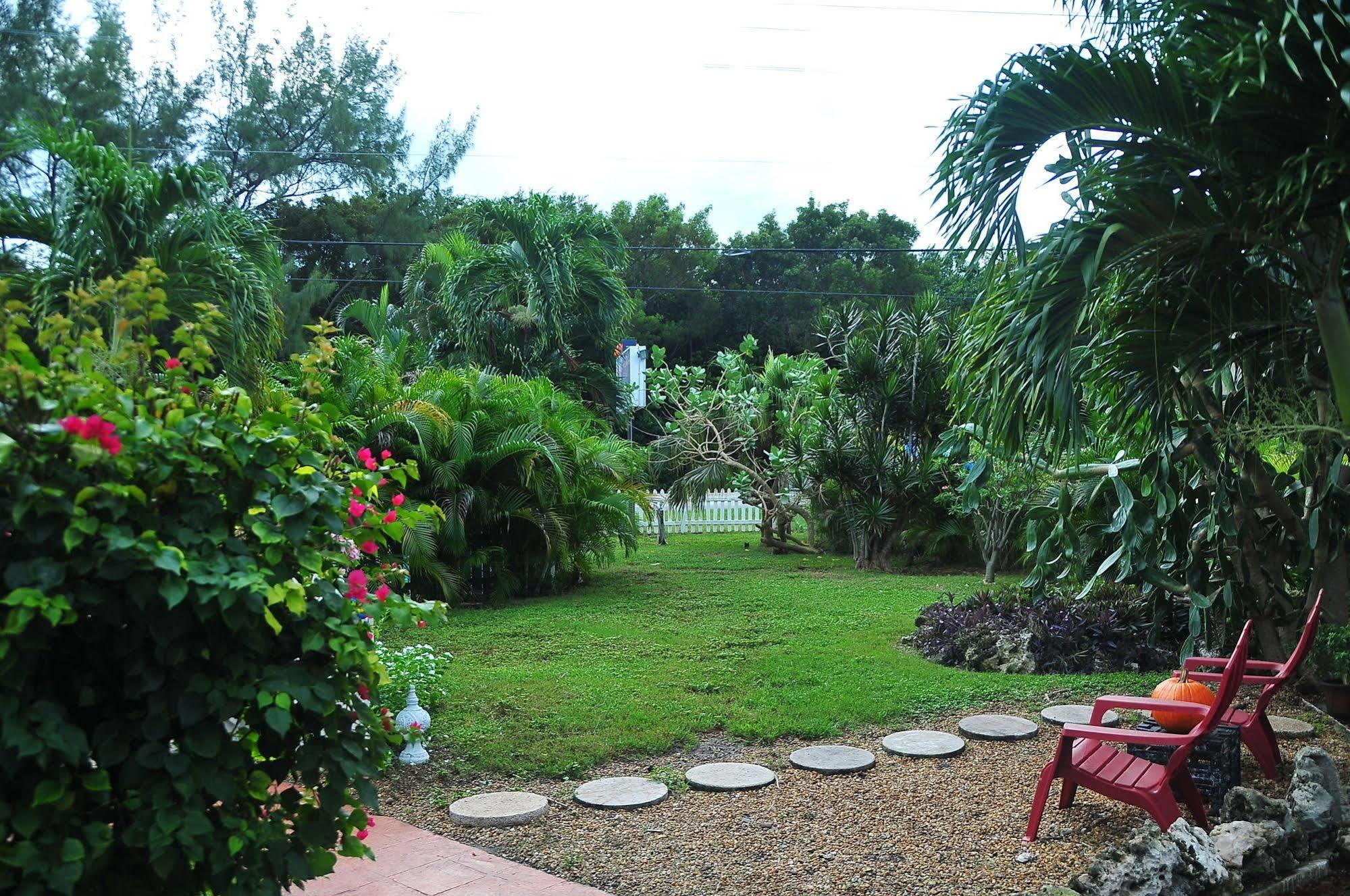 Conch On Inn Motel Tavernier ภายนอก รูปภาพ